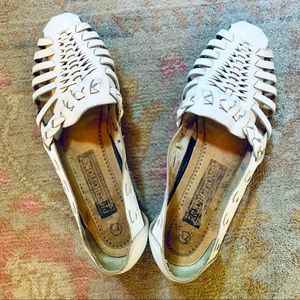 White leather huaraches perfect for summer